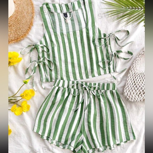 Shein Clothing Bundle - Picture 5 of 5